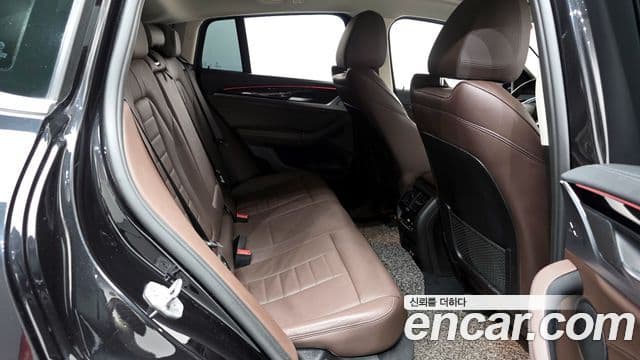 BMW X4 2020 — Photo 17/20