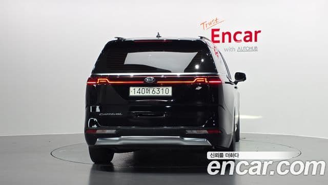 Kia Carnival 2021 — Şəkil 19/20