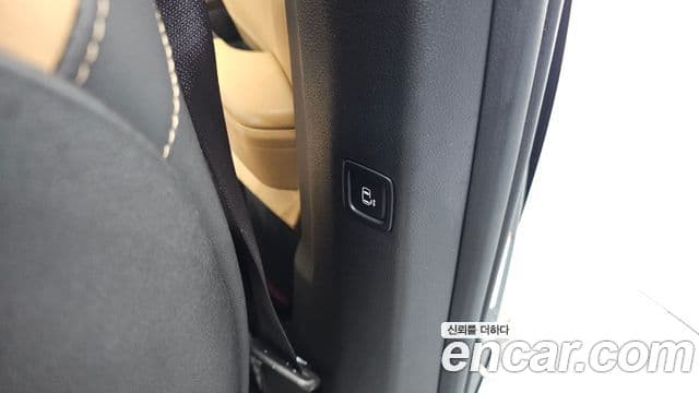 Kia Carnival 2022 — Şəkil 18/20