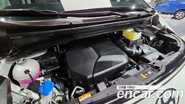 Hyundai Staria 2025 — Фото 6/20