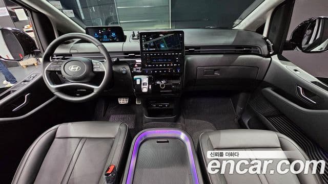 Hyundai Staria 2025 — Фото 7/20