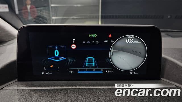 Hyundai Staria 2025 — Фото 8/20