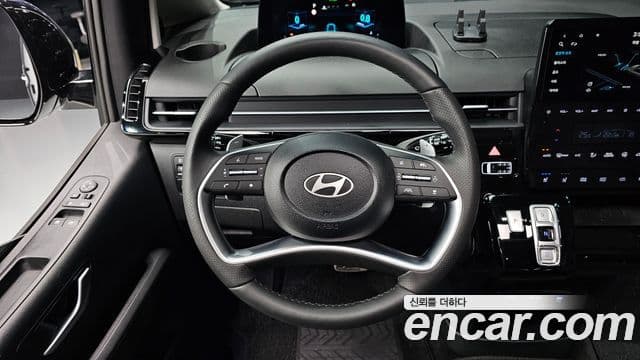 Hyundai Staria 2025 — Фото 13/20