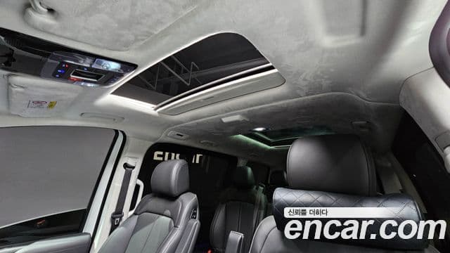 Hyundai Staria 2025 — Фото 17/20