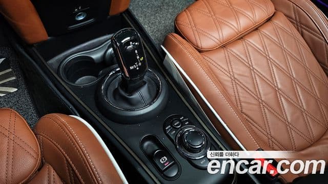 Mini Cooper S Countryman 2022 — Фото 9/20