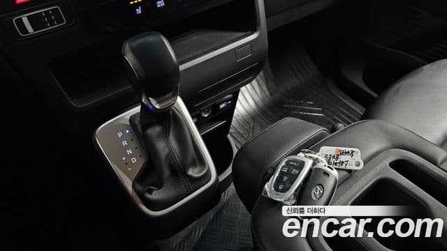 Hyundai Staria 2021 — Şəkil 9/20