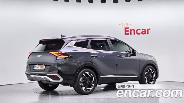 Kia Sportage 2021 — ფოტო 2/20