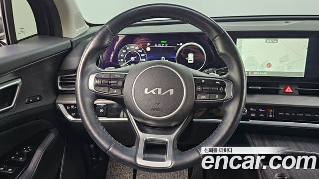 Kia Sportage 2021 — ფოტო 14/20