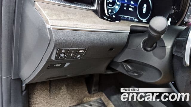 Kia K5 2023 — ფოტო 17/20