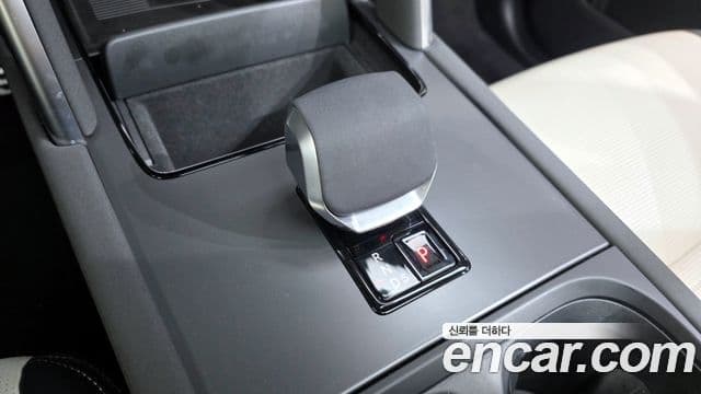 Land Rover Discovery Sport 2025 — Şəkil 9/20