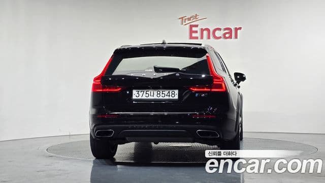 Volvo V60 Cross Country 2020 — Şəkil 4/20