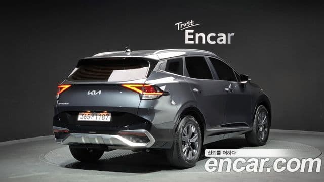 Kia Sportage 2022 — ფოტო 2/20