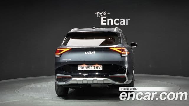 Kia Sportage 2022 — ფოტო 4/20