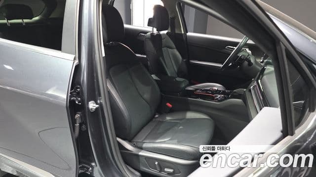 Kia Sportage 2022 — ფოტო 10/20