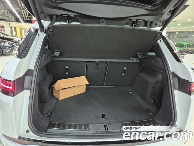 Land Rover Range Rover Evoque 2025 — фото 4 из 20