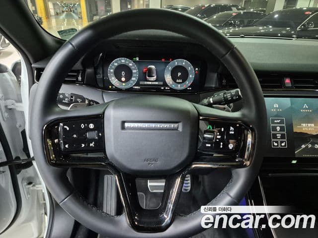 Land Rover Range Rover Evoque 2025 — ფოტო 11/20