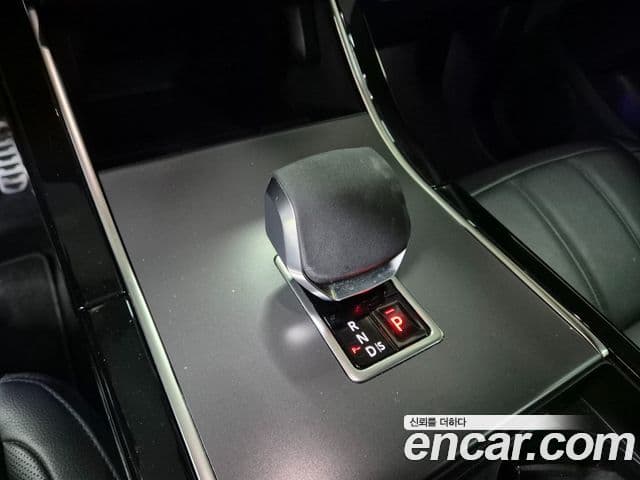 Land Rover Range Rover Evoque 2025 — ფოტო 12/20