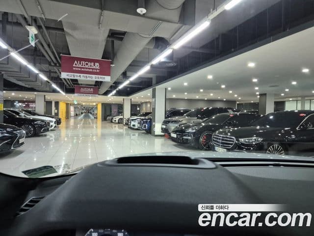 Land Rover Range Rover Evoque 2025 — ფოტო 15/20