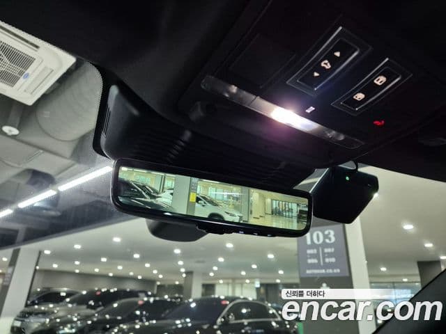 Land Rover Range Rover Evoque 2025 — ფოტო 16/20