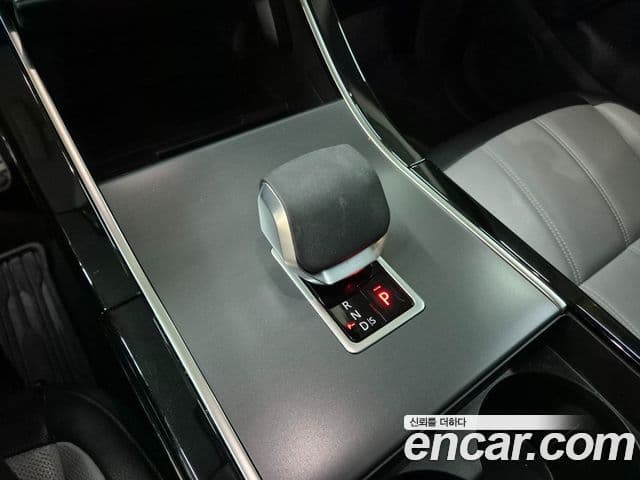 Land Rover Range Rover Evoque 2025 — ფოტო 12/20