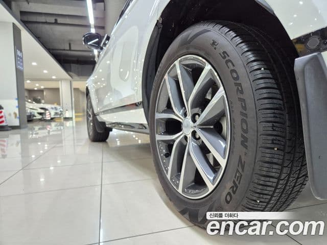 Land Rover Range Rover Evoque 2025 — ფოტო 20/20