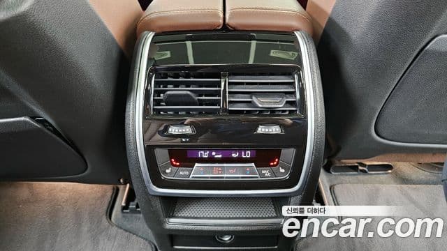BMW X5 2020 — ფოტო 18/20