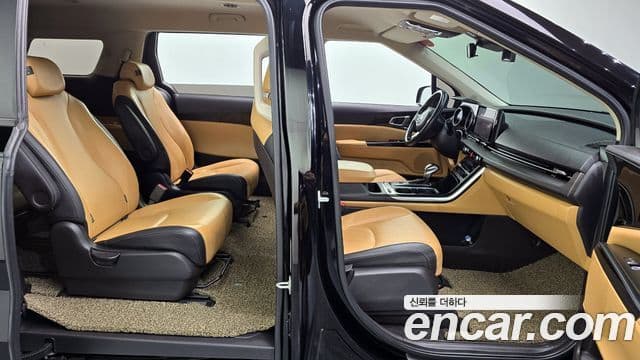Kia Carnival 2021 — ფოტო 9/20