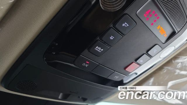 Kia Carnival 2022 — Şəkil 16/20