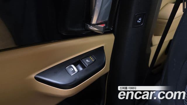 Kia Carnival 2022 — Şəkil 18/20