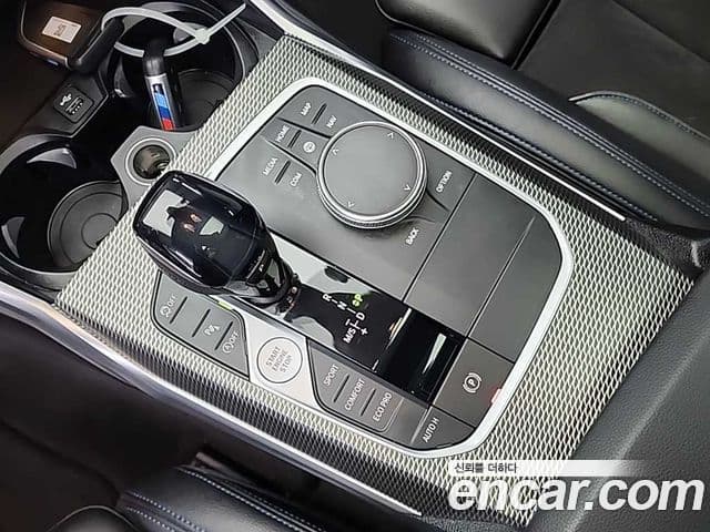 BMW 3 Series 2021 — Photo 8/19