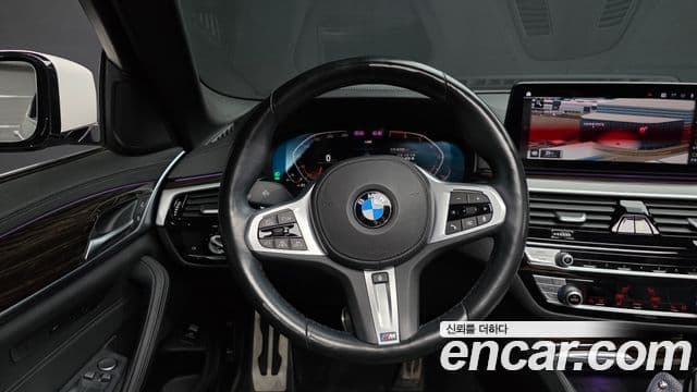 BMW 5 Series 2021 — Фото 13/20