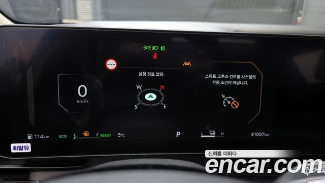 Kia Carnival 2024 — ფოტო 6/20