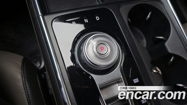 Kia Carnival 2024 — ფოტო 7/20