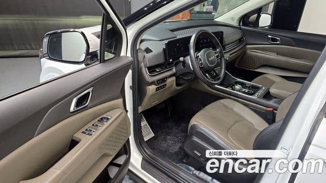 Kia Carnival 2024 — ფოტო 8/20