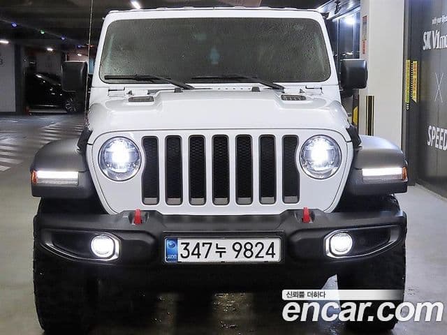 Jeep Wrangler 2021 — ფოტო 19/20