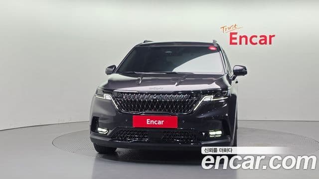 Kia Carnival 2023 — Фото 2/20
