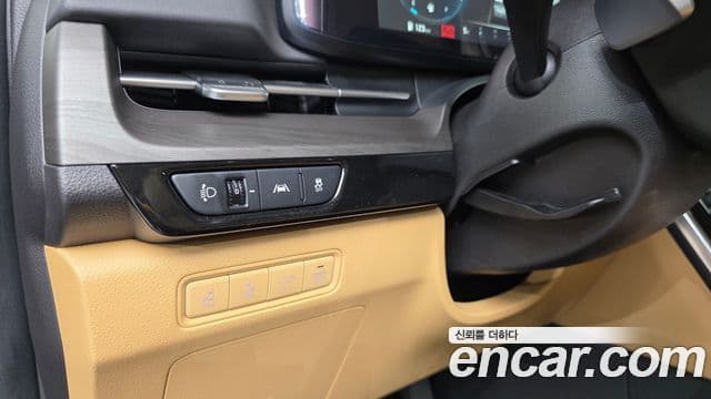 Kia Carnival 2023 — Фото 13/20