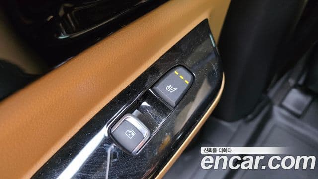 Kia Carnival 2023 — Фото 18/20