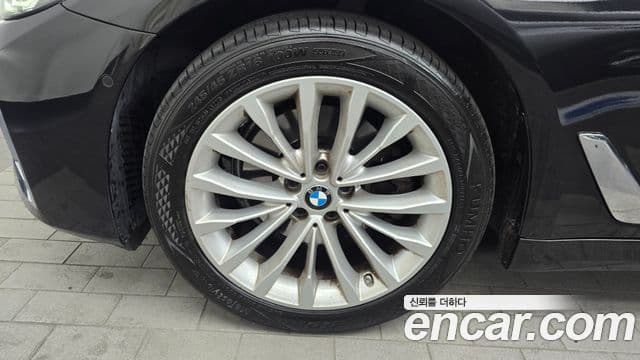 BMW 5 Series 2022 — Şəkil 5/20