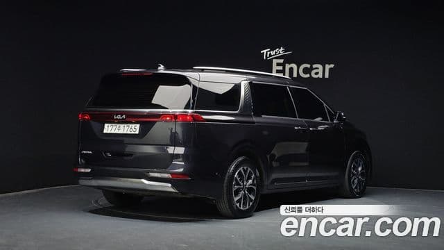Kia Carnival 2022 — Фото 2/20
