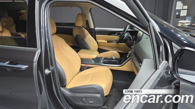 Kia Carnival 2022 — Фото 12/20