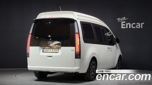 Hyundai Staria 2022 — Şəkil 2/20