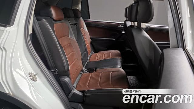 Volkswagen Tiguan Allspace 2023 — Şəkil 12/20