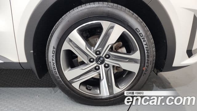 Kia Sorento 2021 — Photo 2/20