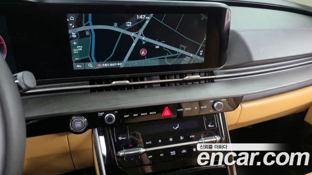 Kia Carnival 2021 — ფოტო 14/20