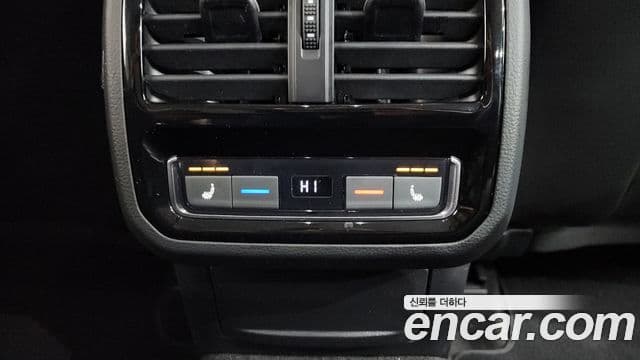 Volkswagen Passat GT 2021 — ფოტო 18/20