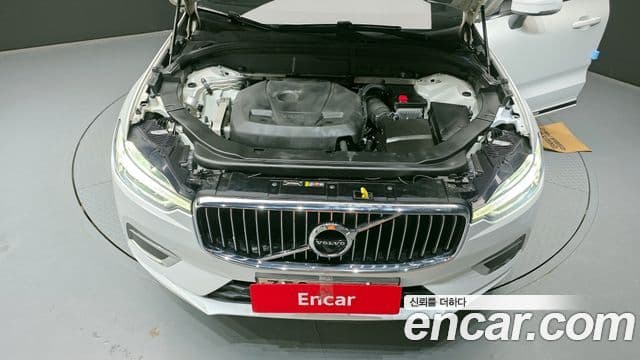 Volvo XC60 2020 — Şəkil 6/20