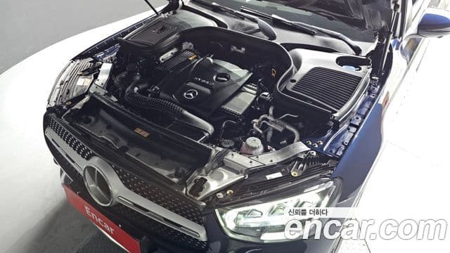 Mercedes-Benz GLC-Class 2023 — ფოტო 6/20