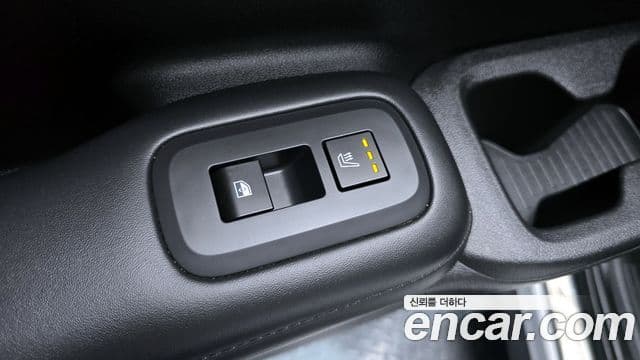 Hyundai Santa Fe 2023 — Фото 18/20
