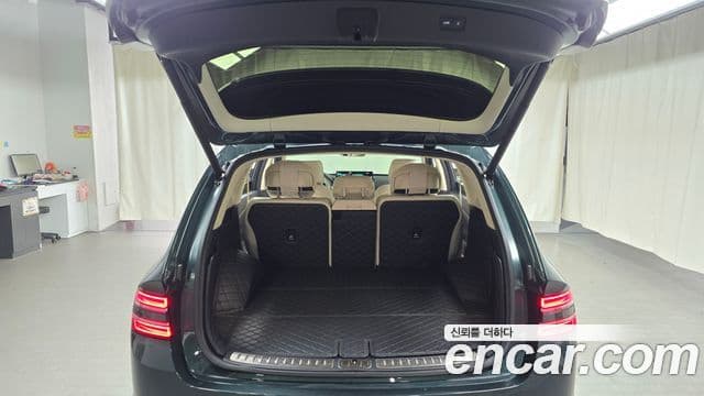 Genesis GV80 2023 — ფოტო 19/20